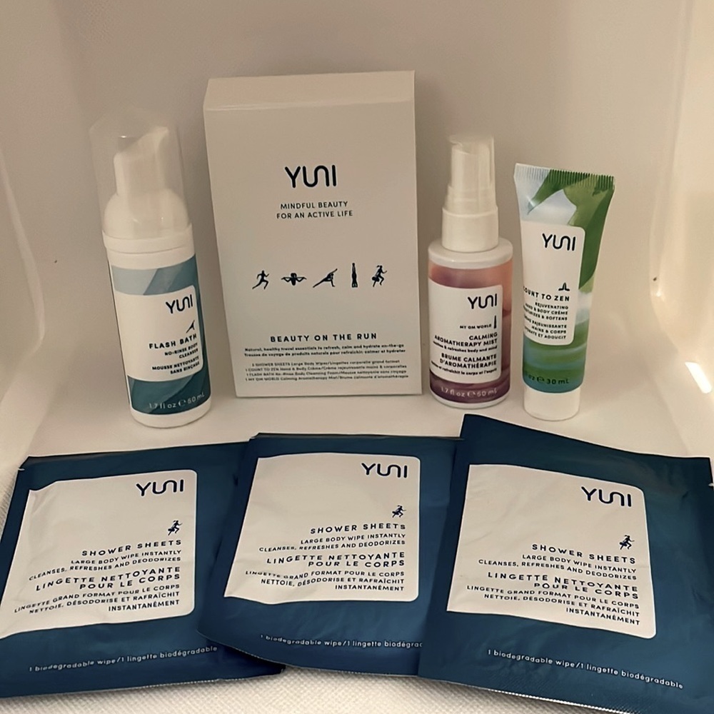 Yuni Beauty on the Run Travel Kit - NWT